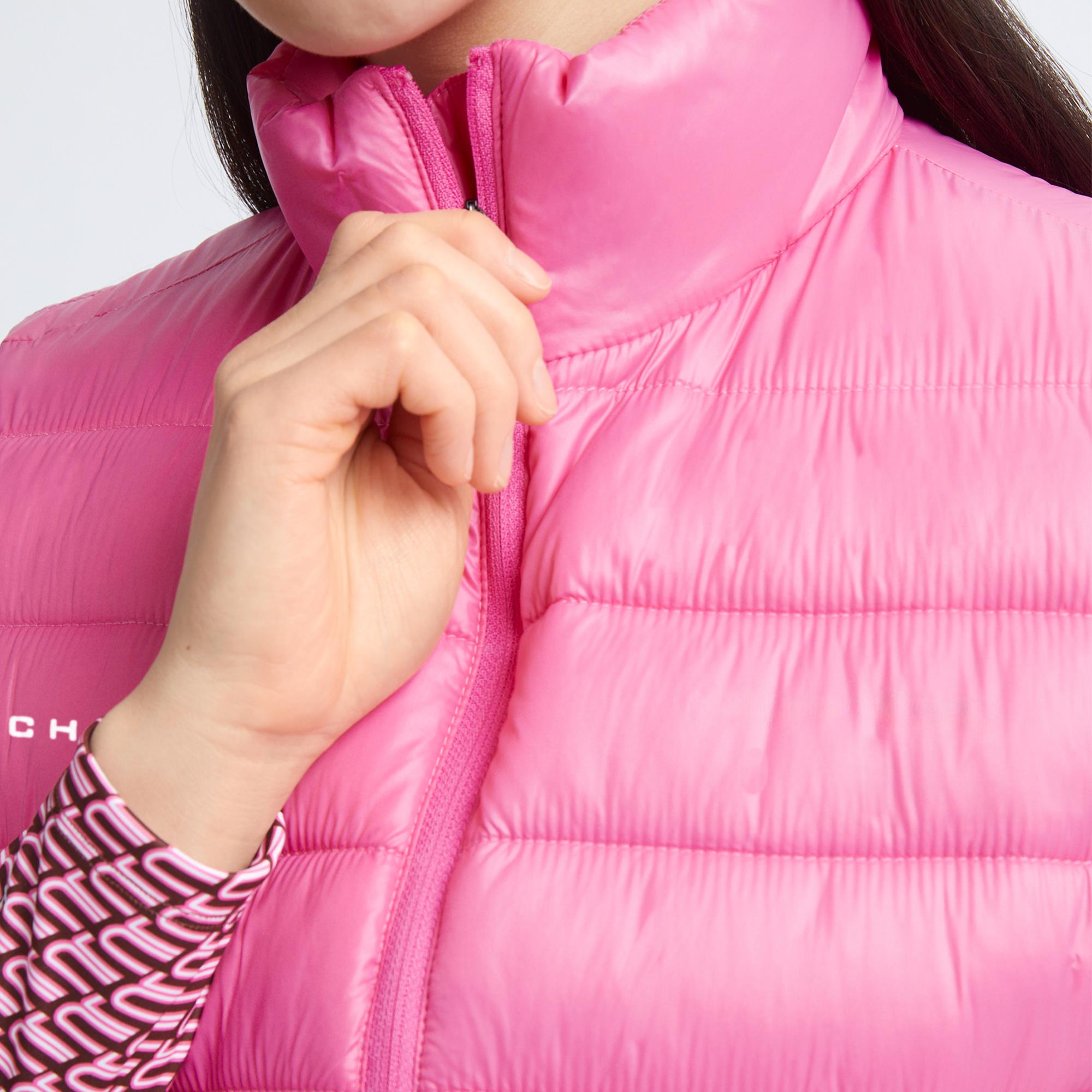 Rohnisch Airlite Padded Ladies Golf Vest Carmine Rose
